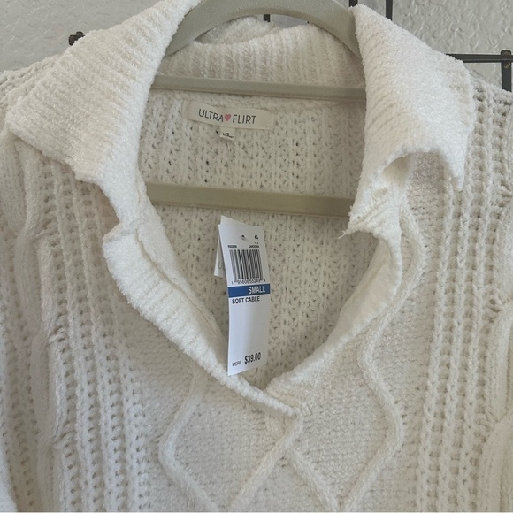 Cropped Ultra Flirt White V-Neck Cable Knit Sweater Size S - Picture 2 of 9